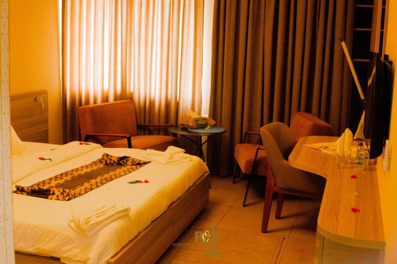 Roots Hotel Apartments Abidjan Exterior foto